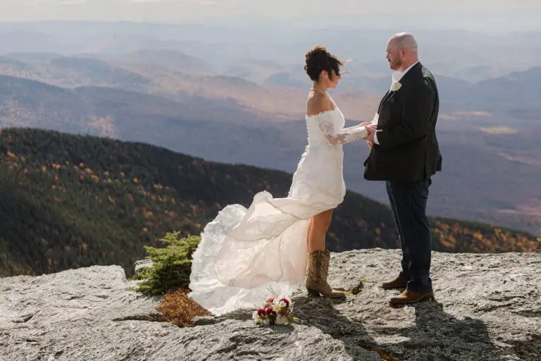 A couple weds on top of mount mansfield